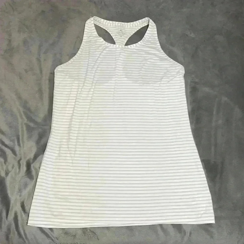 ❤️‍🔥 Athleta White Tank Top